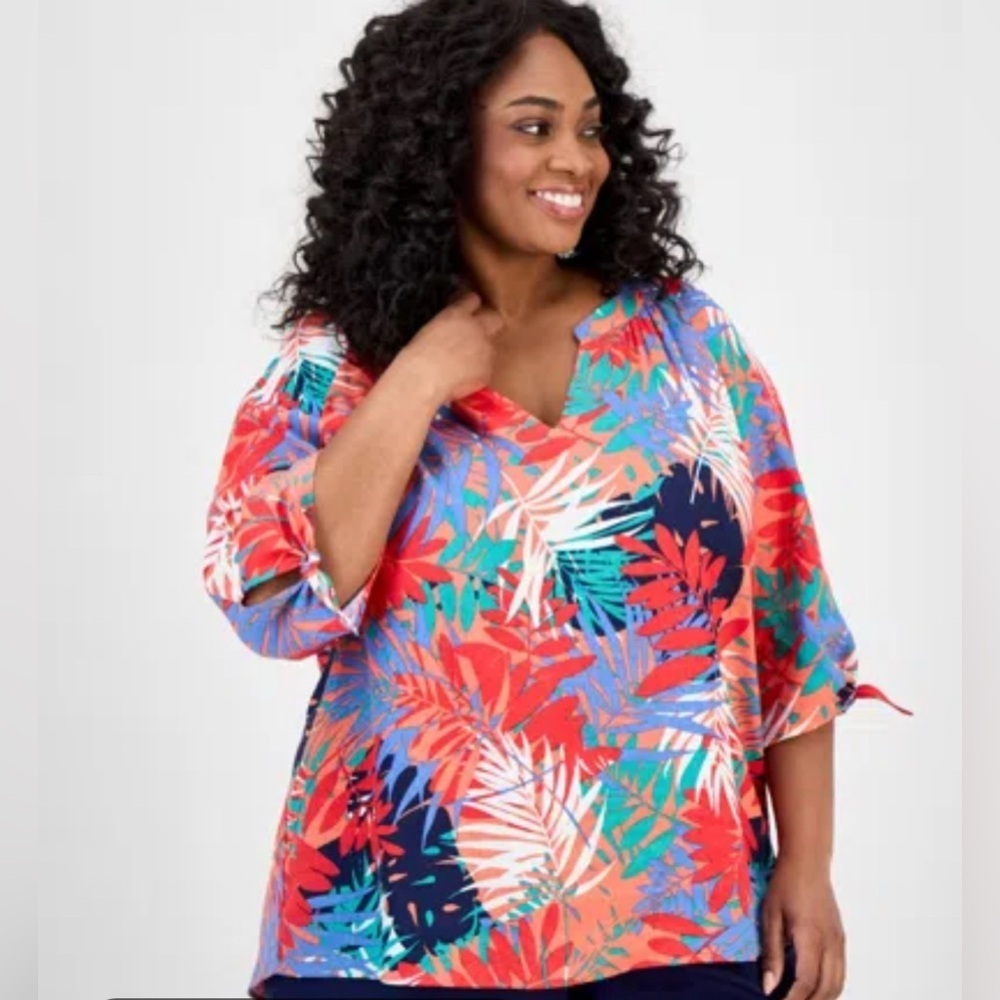 NWT Jones New York linen blend women’s tropical v-neck Multicolor Patterned Top